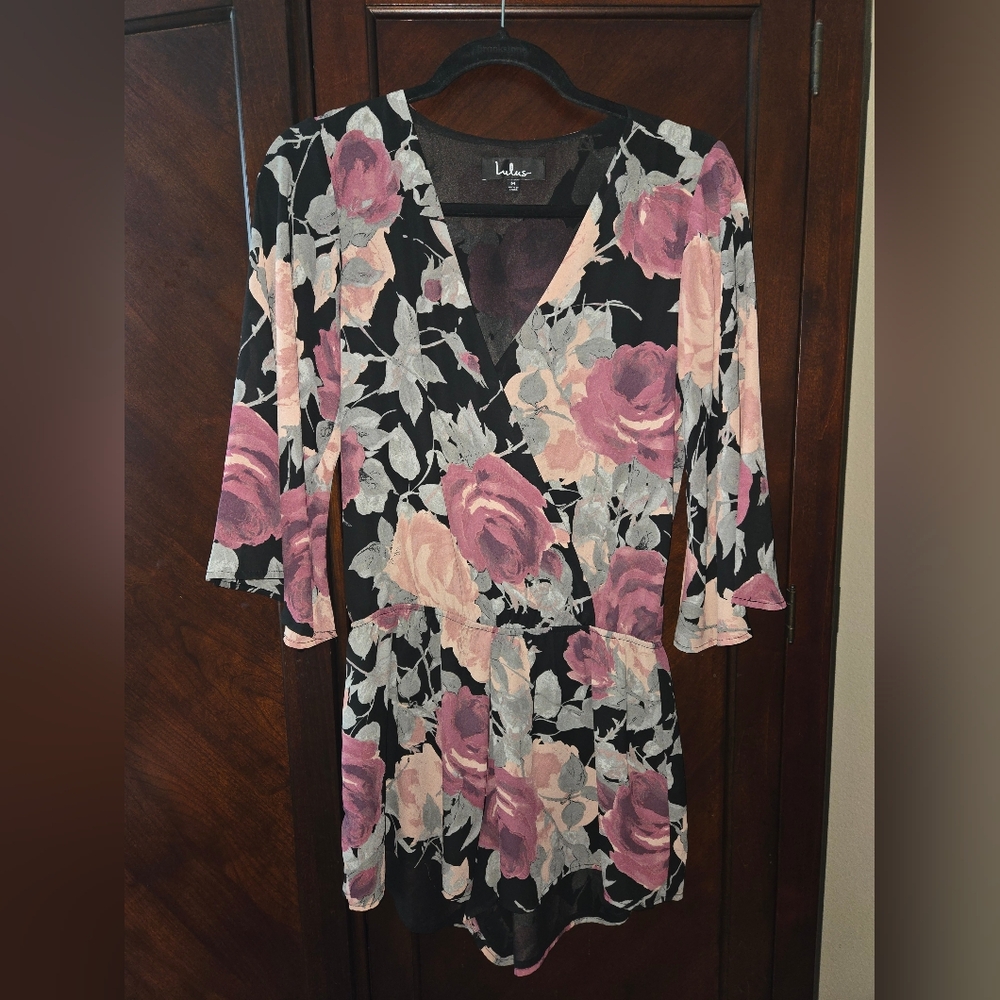 🌺 EUC Lulu's Romper